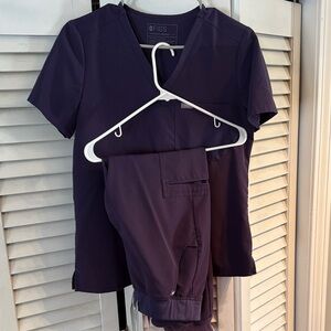 Figs Women's Deep Purple Scrub Set